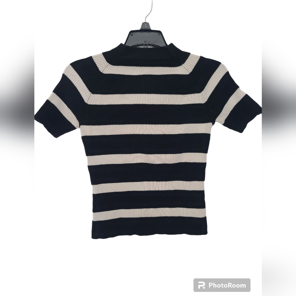 The limited Women's knit Top Size Small - Picture 2 of 4